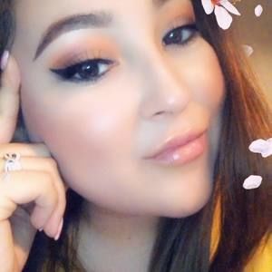 Meet your Posher, Yvette